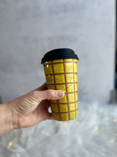 Load image into Gallery viewer, Grid Travel Cup (8)